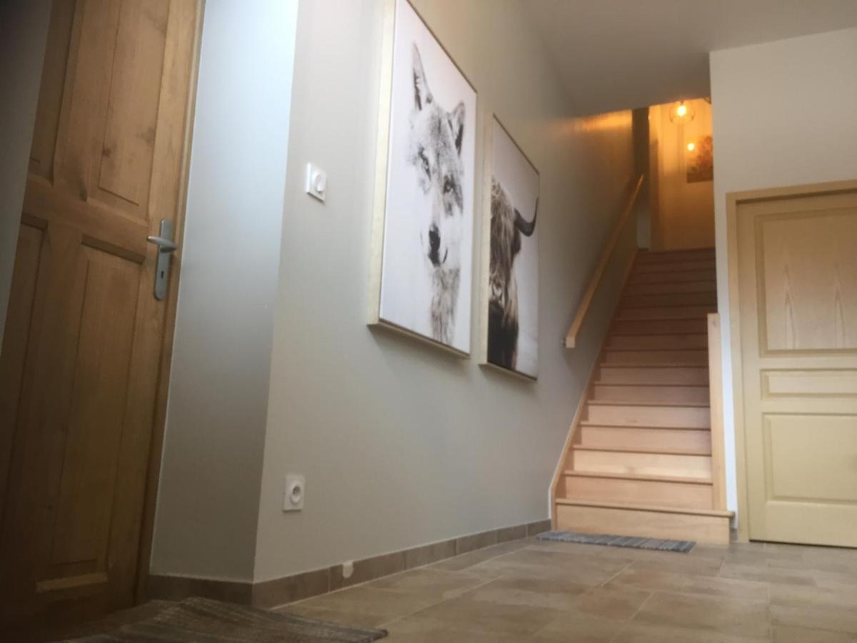 Spacious Apartment In Old Farm Close To Lac De Vouglans La Tour-du-Meix Extérieur photo